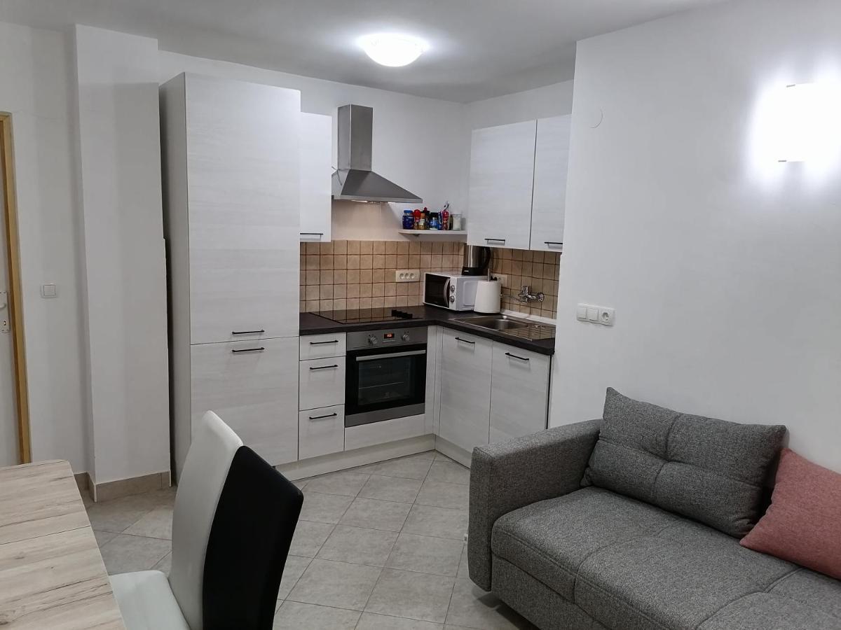 Kika Apartment Dramalj Bagian luar foto
